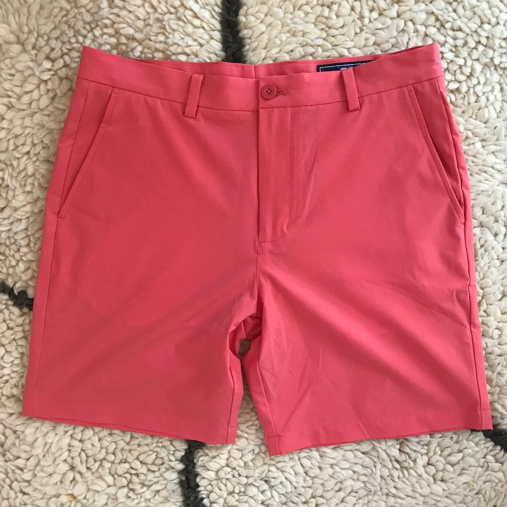 Vineyard Vines performance breaker shorts
